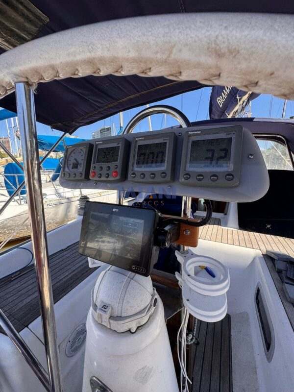 velero Bramador 34 con Yanmar 29hp. Muy equipado. en venta @mianibarcos