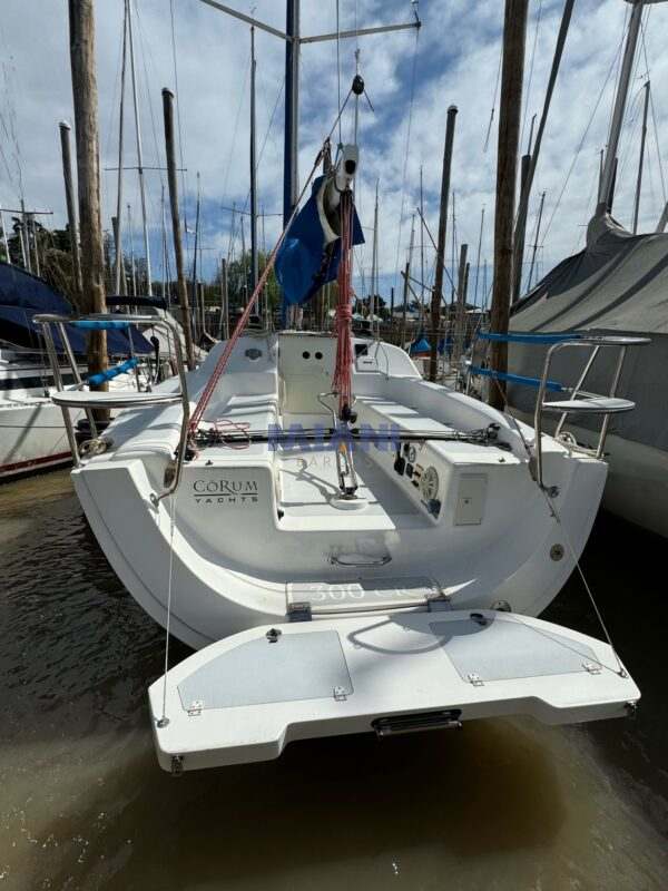 velero Cörum 300 en venta. motor Volvo 20hp, instrumental b&g, excelente estado. vende @mianibarcos