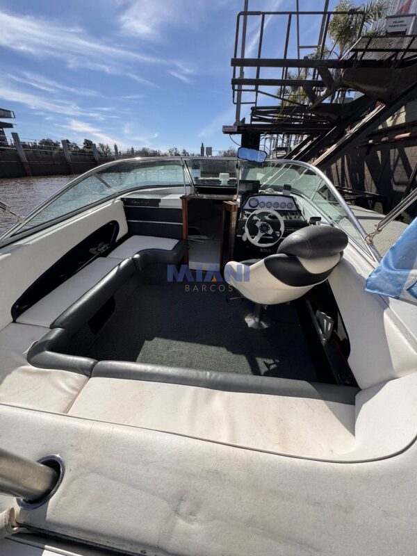 lancha chris craft Scorpion 210 (1990) con Mercruiser 260hp. en venta @mianibarcos