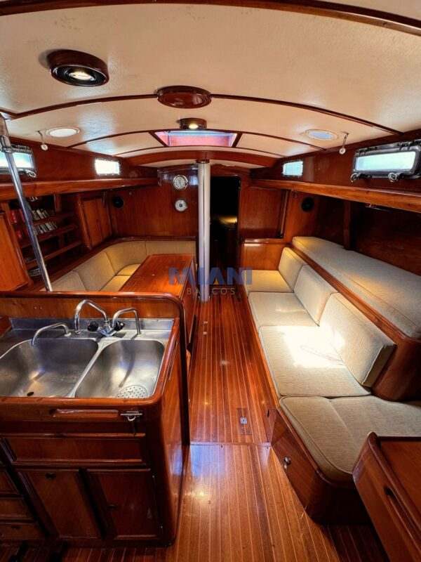 velero F&C 44, construido y diseñado por German Frers. en venta @mianibarcos