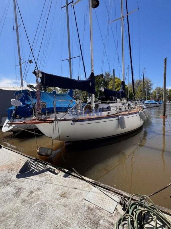 velero F&C 44, construido y diseñado por German Frers. en venta @mianibarcos