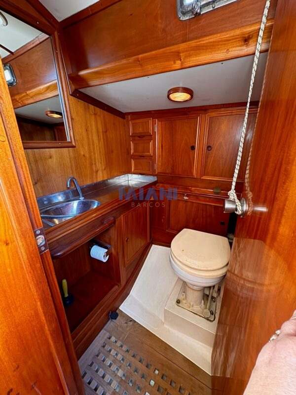 velero F&C 44, construido y diseñado por German Frers. en venta @mianibarcos