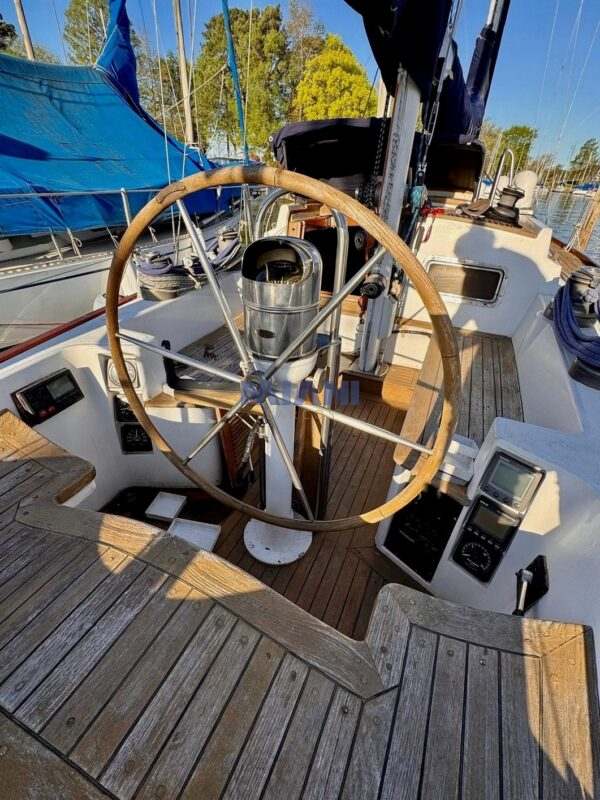 velero F&C 44, construido y diseñado por German Frers. en venta @mianibarcos
