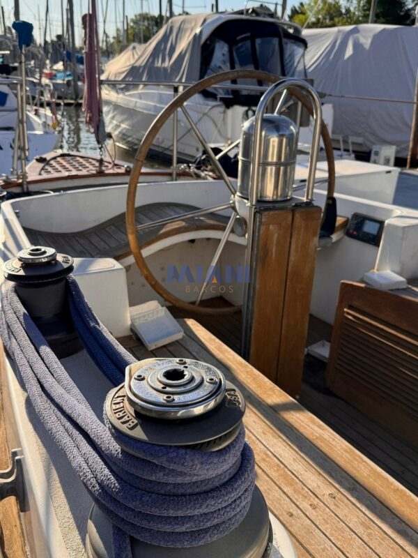 velero F&C 44, construido y diseñado por German Frers. en venta @mianibarcos