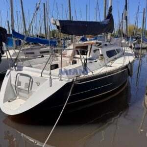 velero Sailor 875 diseño Frers, motor Vetus 16hp diesel. en venta @mianibarcos
