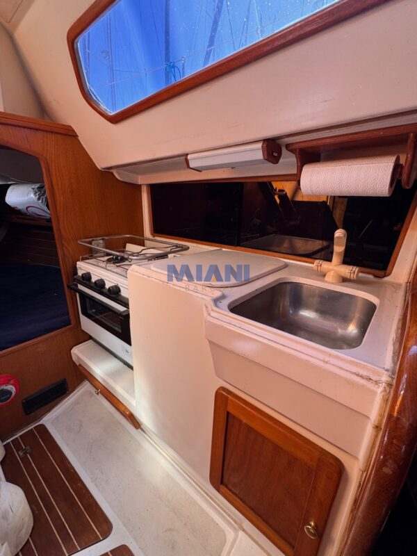 velero Sailor 875 diseño Frers, motor Vetus 16hp diesel. en venta @mianibarcos