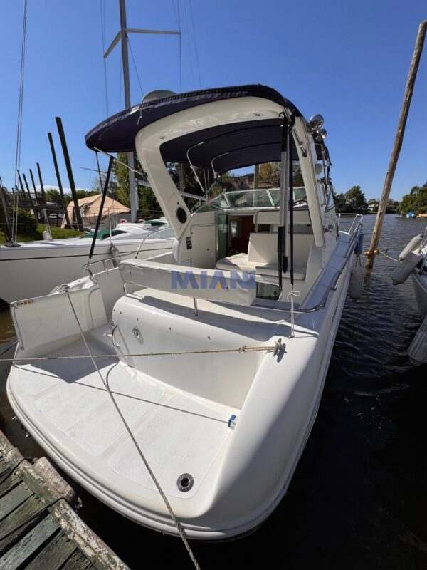 crucero Custon Special año 2011 con Volvo 5.0 V8 270hp. aire acondicionado y calefaccion. service 2025. en venta @mianibarcos