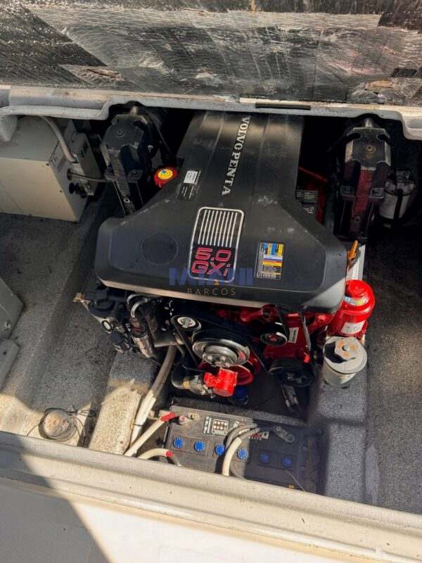 crucero Custon Special año 2011 con Volvo 5.0 V8 270hp. aire acondicionado y calefaccion. service 2025. en venta @mianibarcos