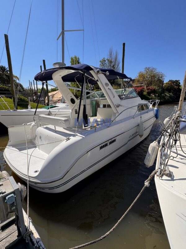 crucero Custon Special año 2011 con Volvo 5.0 V8 270hp. aire acondicionado y calefaccion. service 2025. en venta @mianibarcos