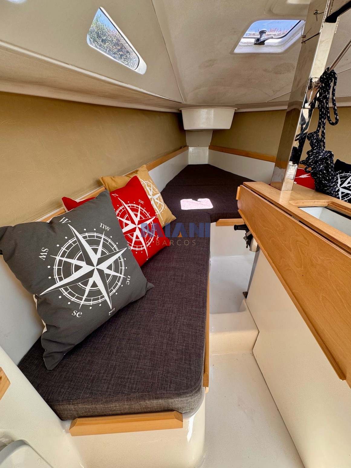 Mastracchio 24.5 velero Mastracchio 245 año 2022 con quilla izable. Timon y caña de carbono, velas North Sails. en venta @mianibarcos