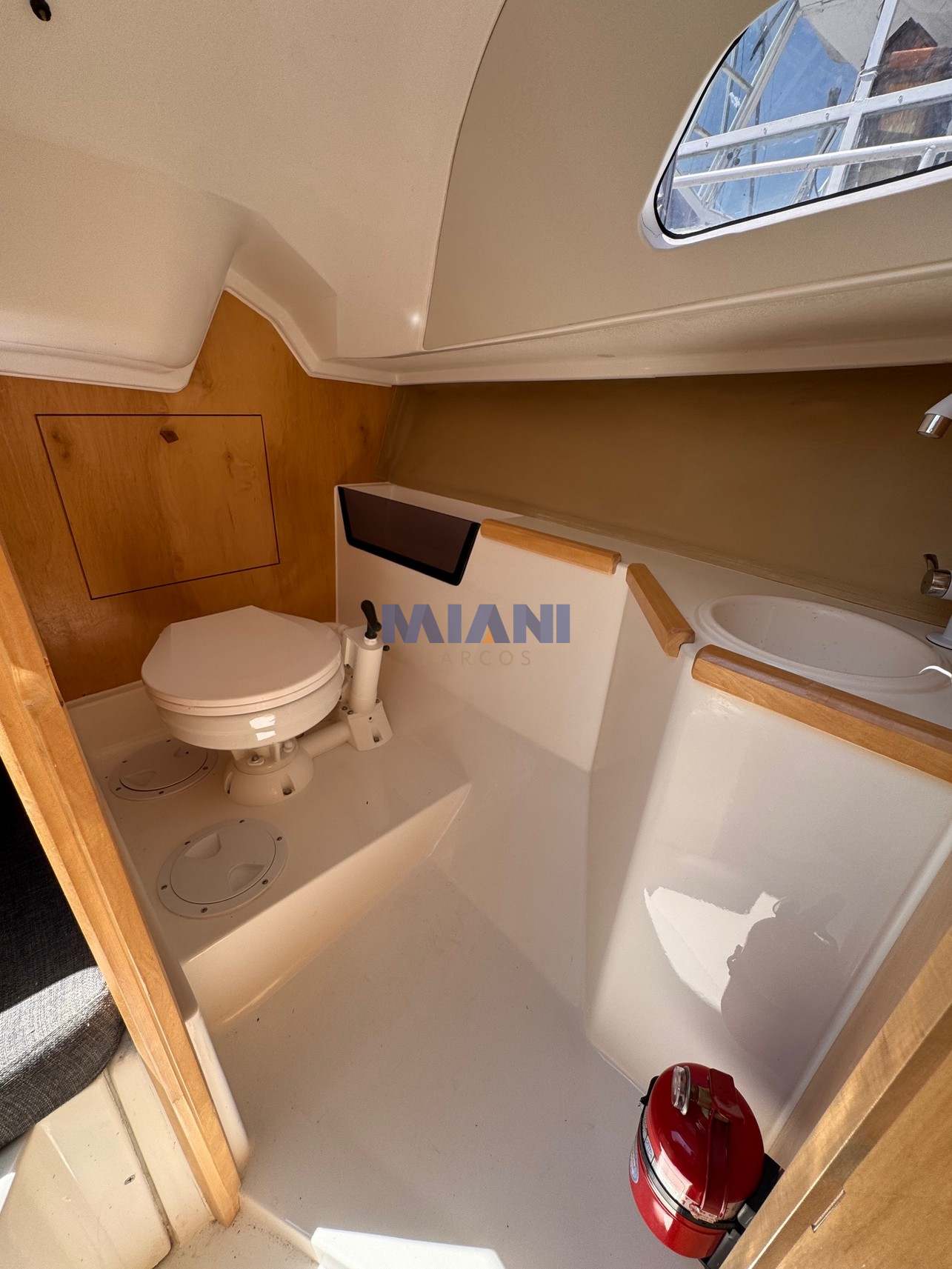 Mastracchio 24.5 velero Mastracchio 245 año 2022 con quilla izable. Timon y caña de carbono, velas North Sails. en venta @mianibarcos