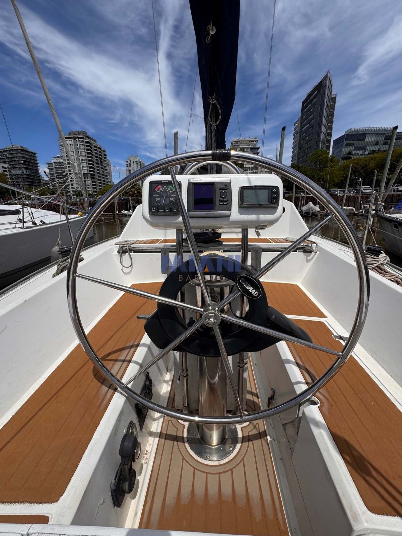 Del Plata 31 velero Del Plata 31, calado 1.45 mts. timon de rueda, malacate, motor Volvo 20hp con linea de eje. en venta @mianibarcos