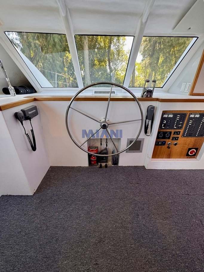 Catamaran Conte 46 (11) Catamaran Conte 46, amarra en San Fernando. en venta @mianibarcos. timonera interna