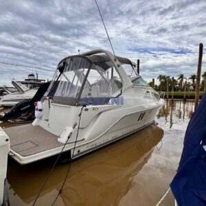crucero Trento 290, vista exterior de banda. amarra en Tigre, pcia Bs As. en venta en @mianibarcos