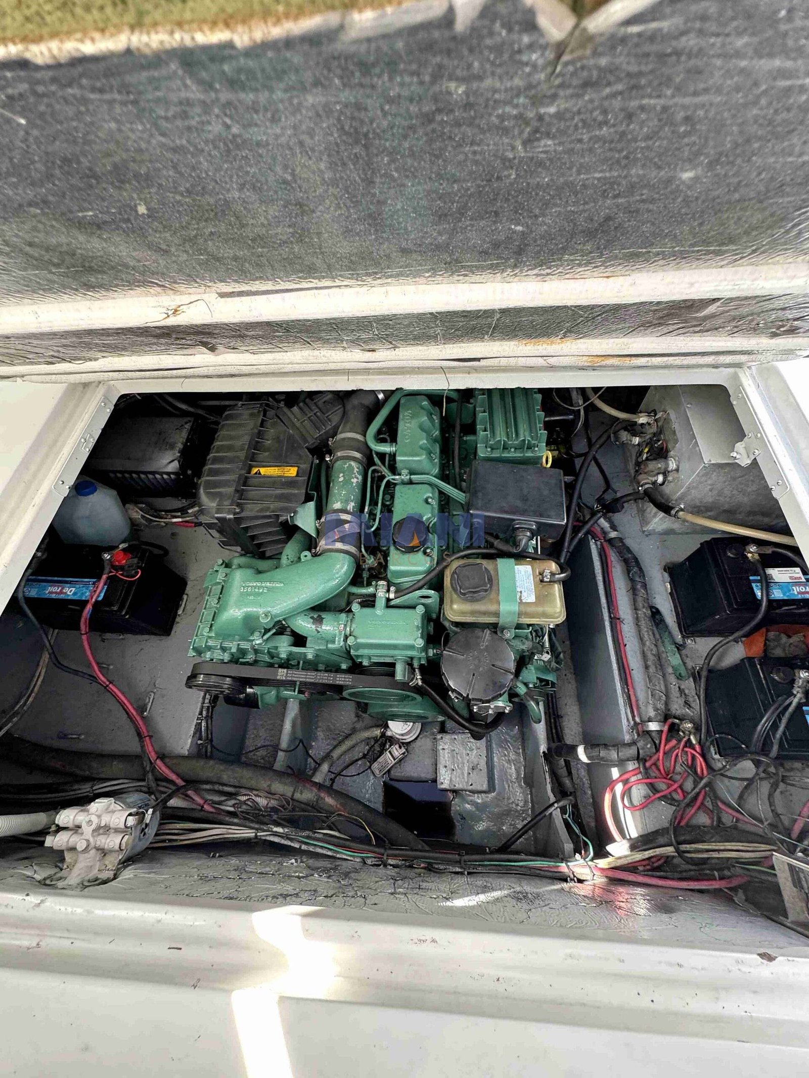 Four Winns 258 Vista (11) Four Winns 258 Vista (1998), motor Volvo 170hp td. Renovado en 2023, amarra en tigre. en venta en @mianibarcos. motor Volvo KAD32 170hp TD