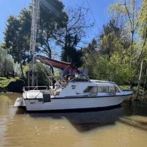 crucero Tarrab 101 con motor Ford Aquamatic. amarra en San Fernando. en venta @mianibarcos. barco reciclado en 2018. vista exterior.